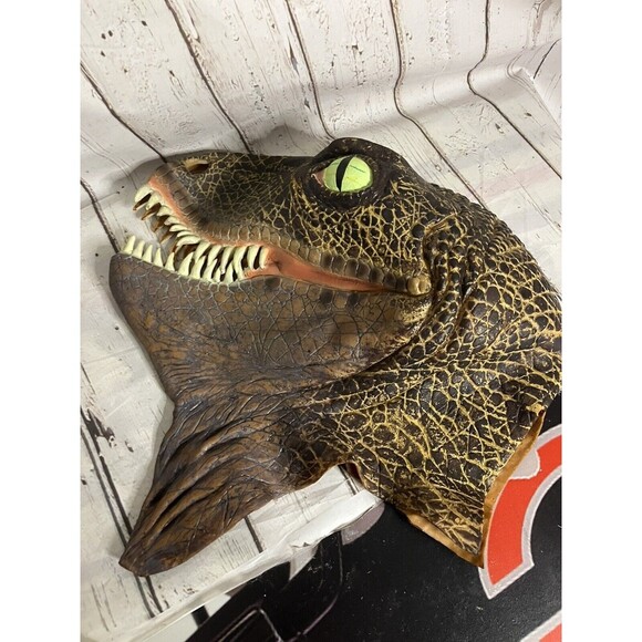 JURASSIC PARK Velociraptor Raptor Dinosaur Mask U.C.S. & AMBLIN 1997 Read!!! - Picture 3 of 5